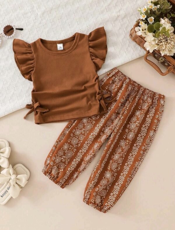 Baby Girl 2pcs Set – Ribbed Flutter Sleeve Top & Floral Pants Outfit